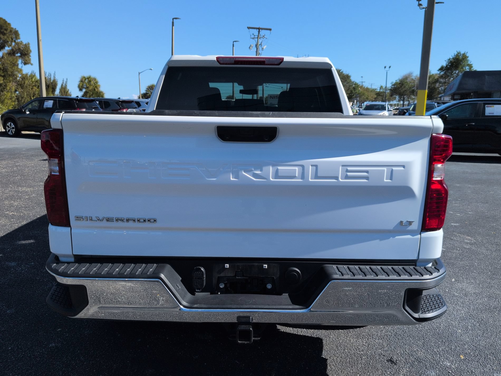 Used 2025 Chevrolet Silverado 1500 LT RWD image 5