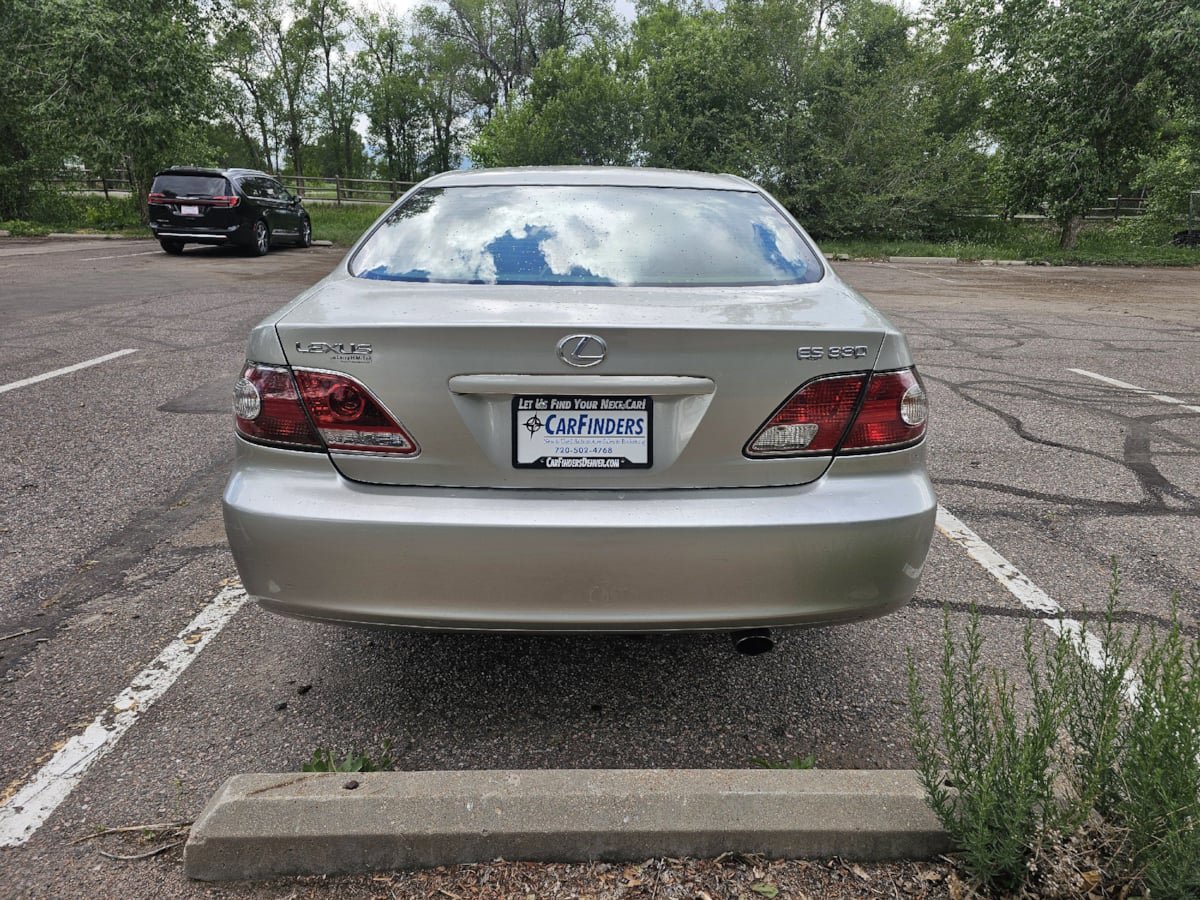 Used 2004 Lexus ES 330 FWD image 4