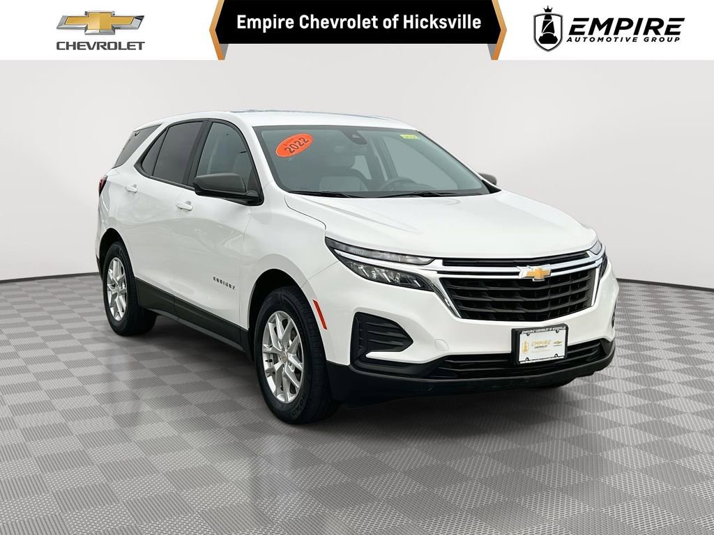 Used 2022 Chevrolet Equinox LS w/ LS Convenience Package AWD/4WD image 1