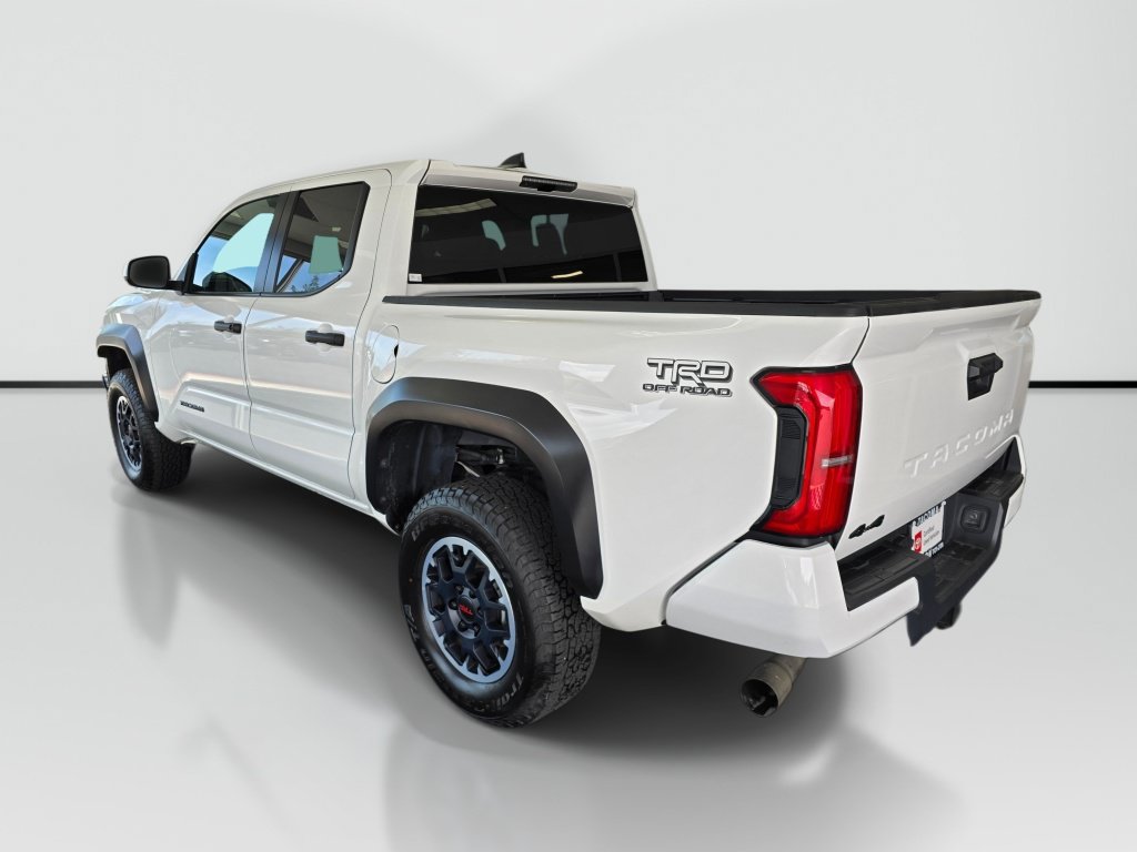 Used 2024 Toyota Tacoma TRD Off-Road AWD/4WD image 5
