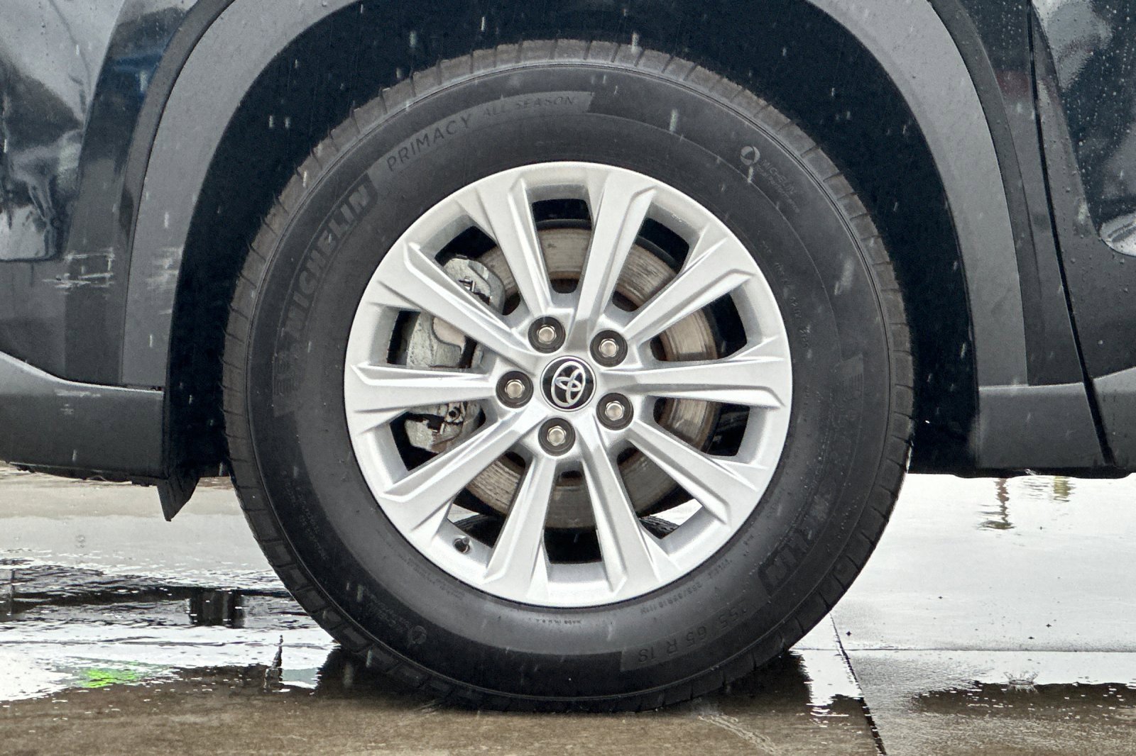 Used 2025 Toyota Grand Highlander AWD image 26