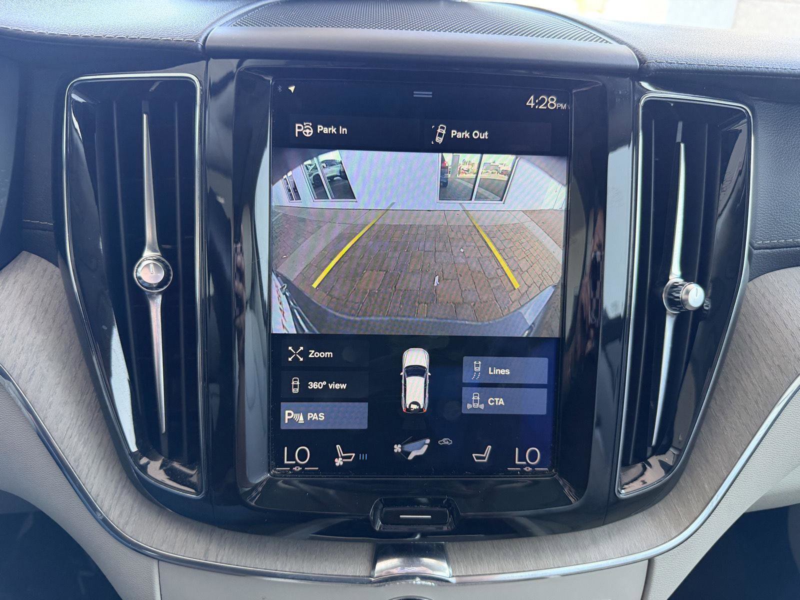 Used 2018 Volvo XC60 T6 Inscription w/ Luxury Seat Package image 43