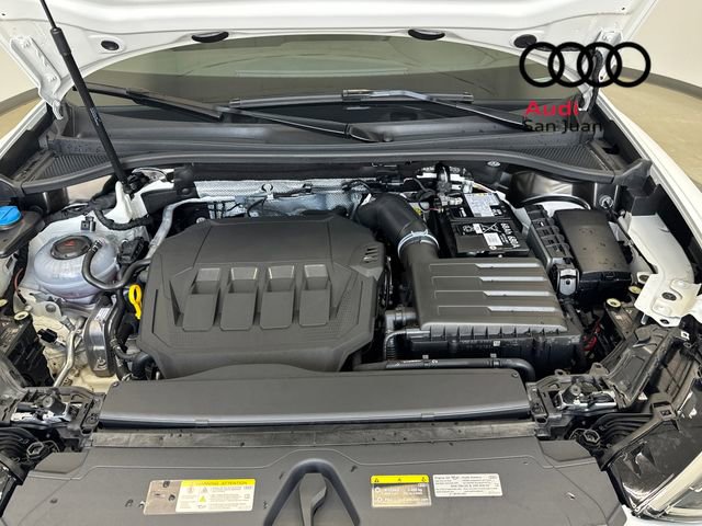 Used 2025 Audi Q3 2.0T Premium w/ Convenience Package image 4