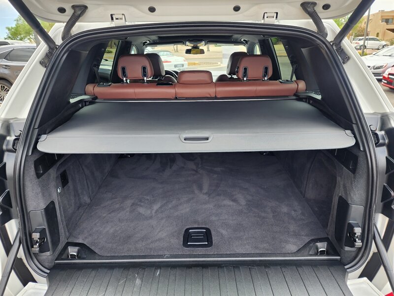 Used 2021 BMW X5 xDrive40i w/ Convenience Package AWD/4WD image 16