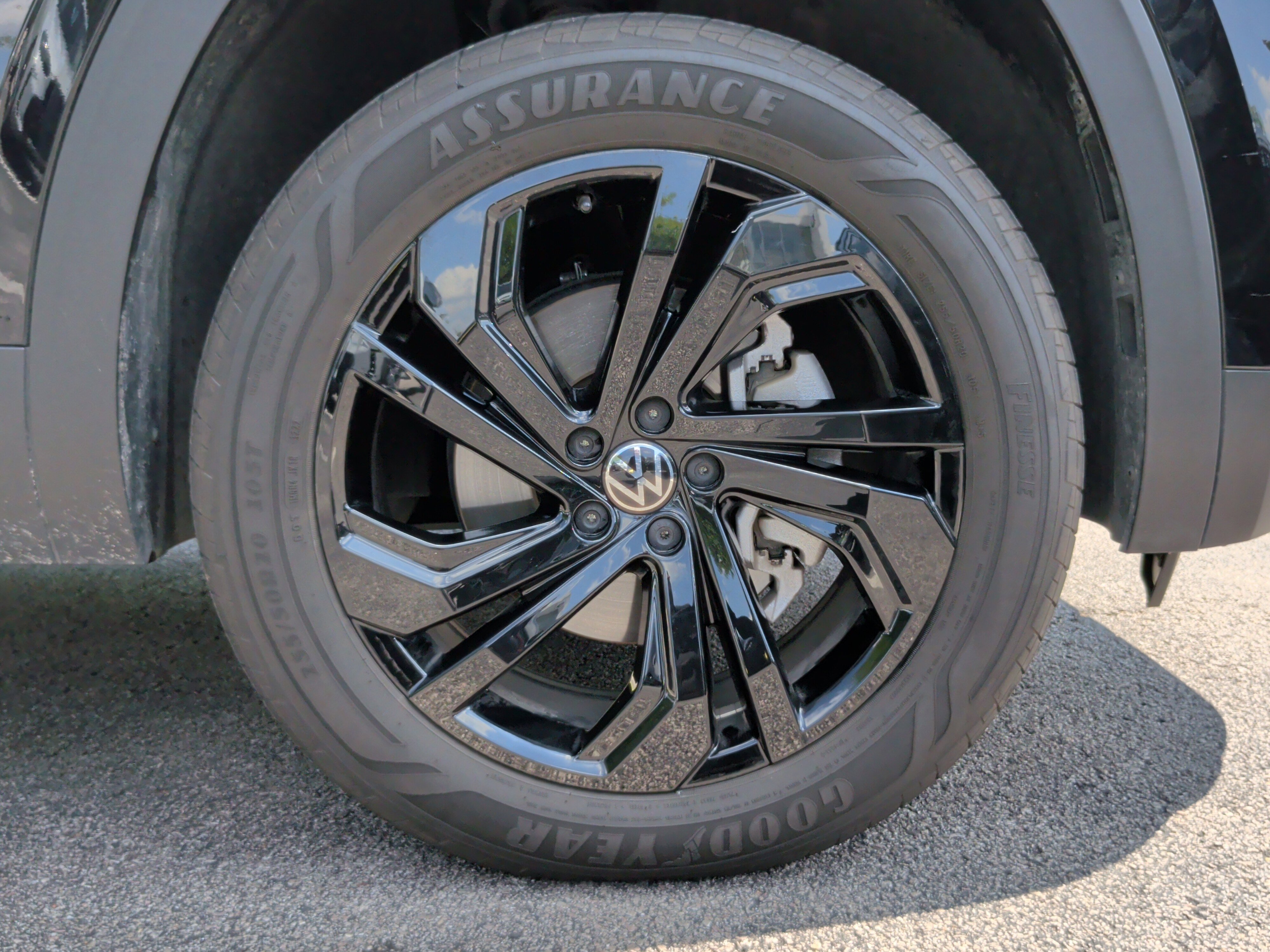 Used 2023 Volkswagen Atlas SE FWD image 13