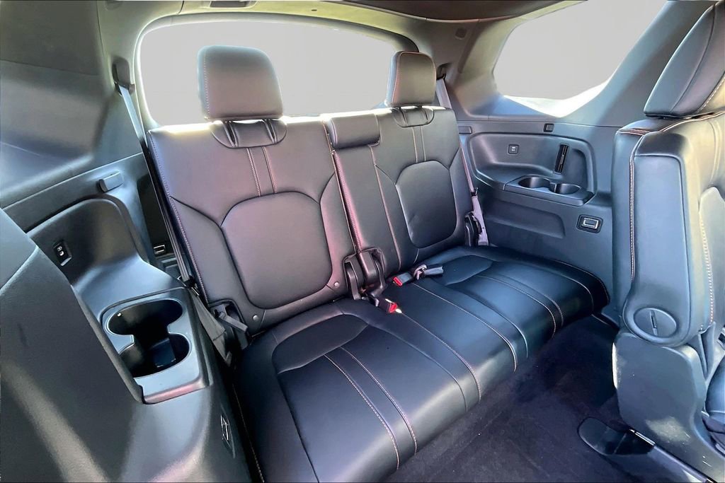 Certified 2025 Honda Pilot TrailSport image 18