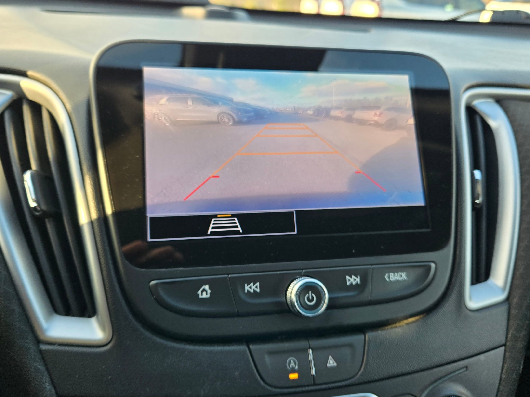 Used 2023 Chevrolet Malibu LT image 28