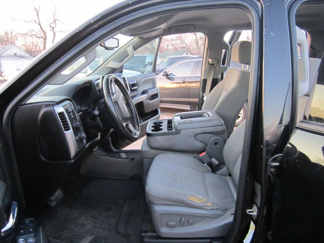 Used 2015 Chevrolet Silverado 3500 LT w/ LT Convenience Package AWD/4WD image 7