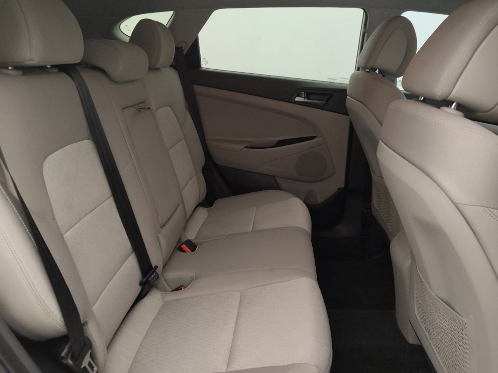 Used 2016 Hyundai Tucson SE w/ Option Group 02 FWD image 19