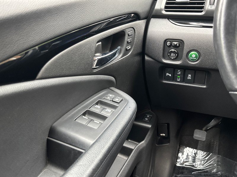 Used 2019 Honda Pilot Elite image 11
