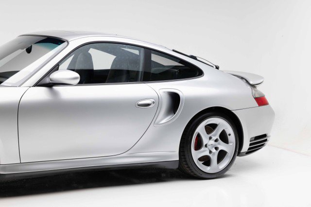 Used 2002 Porsche 911 Turbo image 33