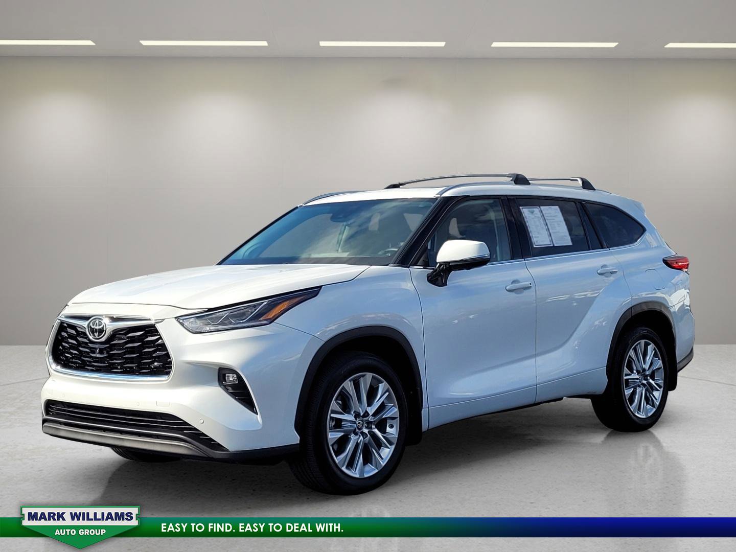 Used 2023 Toyota Highlander Limited image 8