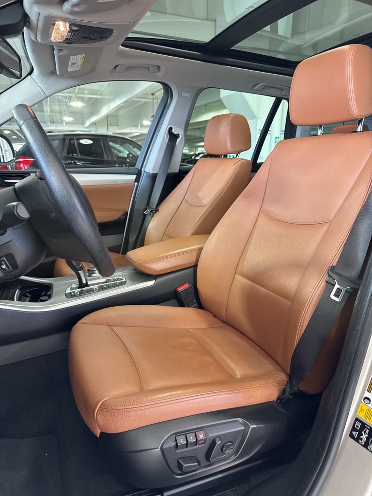 Used 2017 BMW X3 xDrive35i image 9