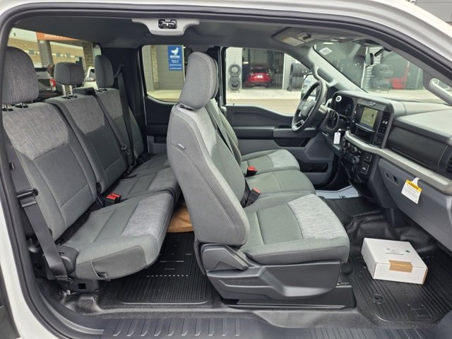 New 2025 Ford F350 XLT w/ Snow Plow Prep Package image 10