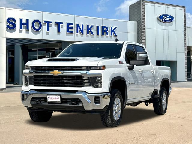 Used 2024 Chevrolet Silverado 2500 LT image 3