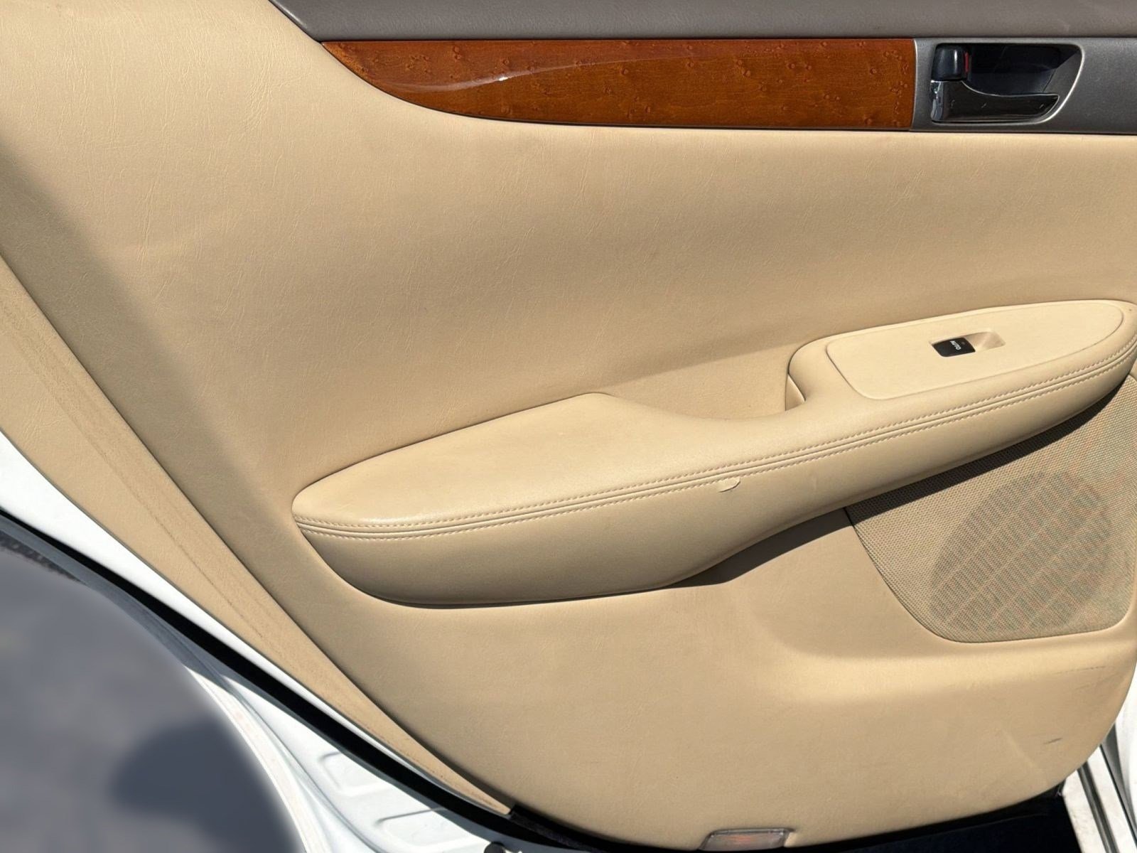 Used 2005 Lexus ES 330 image 28