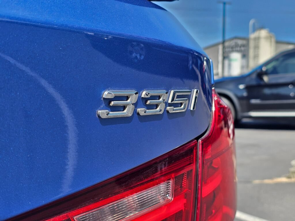 Used 2016 BMW 335i Gran Turismo xDrive AWD/4WD image 16