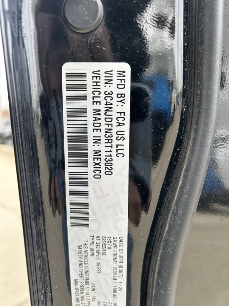 Used 2024 Jeep Compass Latitude w/ Sun and Sound Group image 12