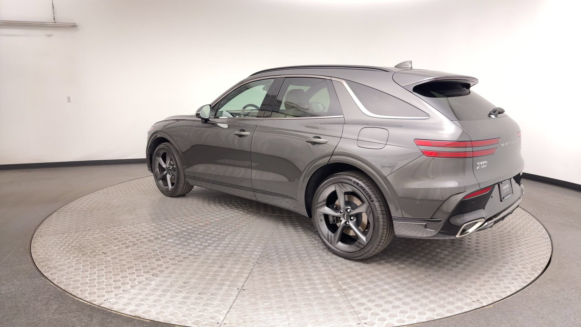 Certified 2026 Genesis GV70 3.5T Sport Prestige AWD/4WD image 4