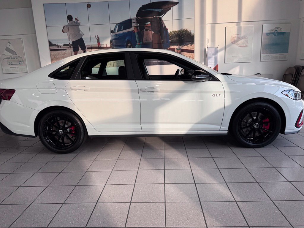 New 2027 Volkswagen Jetta GLI Autobahn FWD image 7