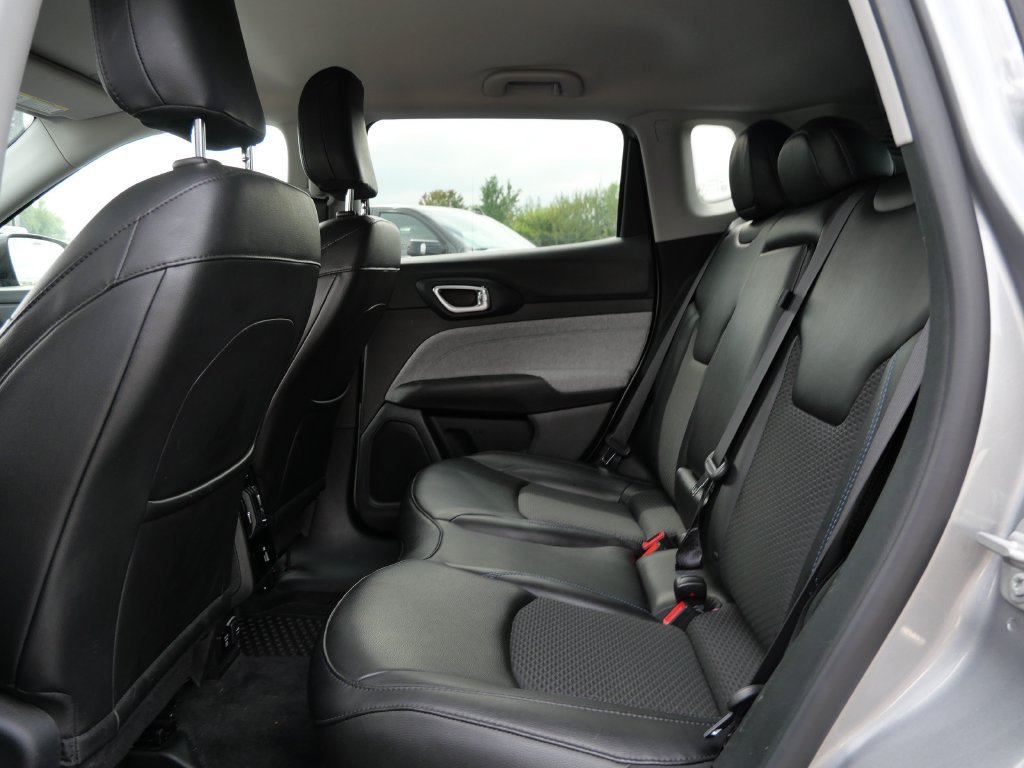 Used 2022 Jeep Compass Latitude w/ Convenience Group AWD/4WD image 19