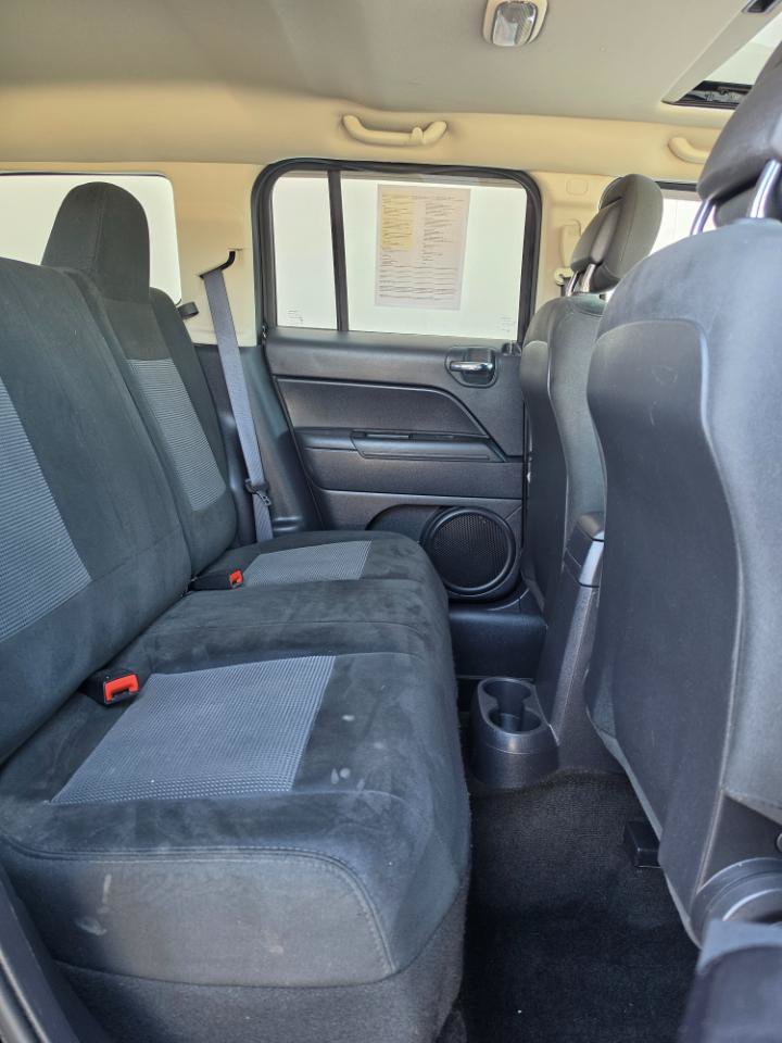 Used 2016 Jeep Patriot Sport w/ Power Value Group AWD/4WD image 13