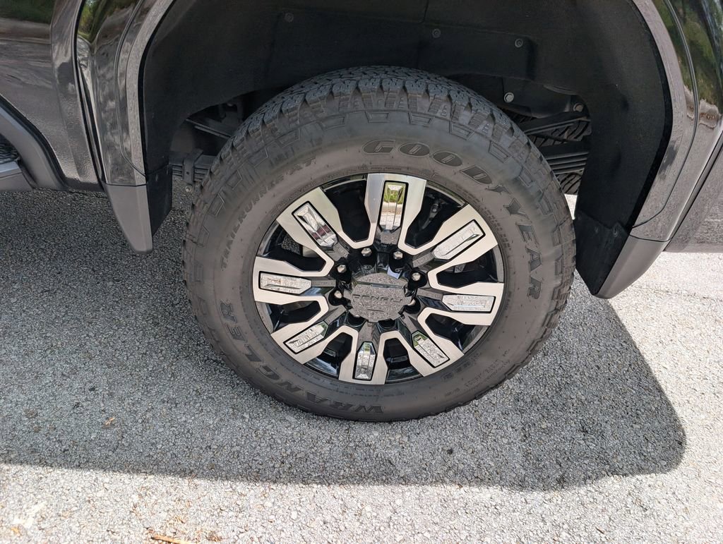 Used 2024 GMC Sierra 2500 Denali w/ Denali Reserve Package AWD/4WD image 14