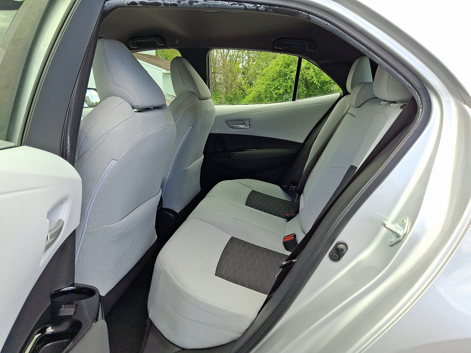 Used 2020 Toyota Corolla SE w/ SE Preferred Package FWD image 11