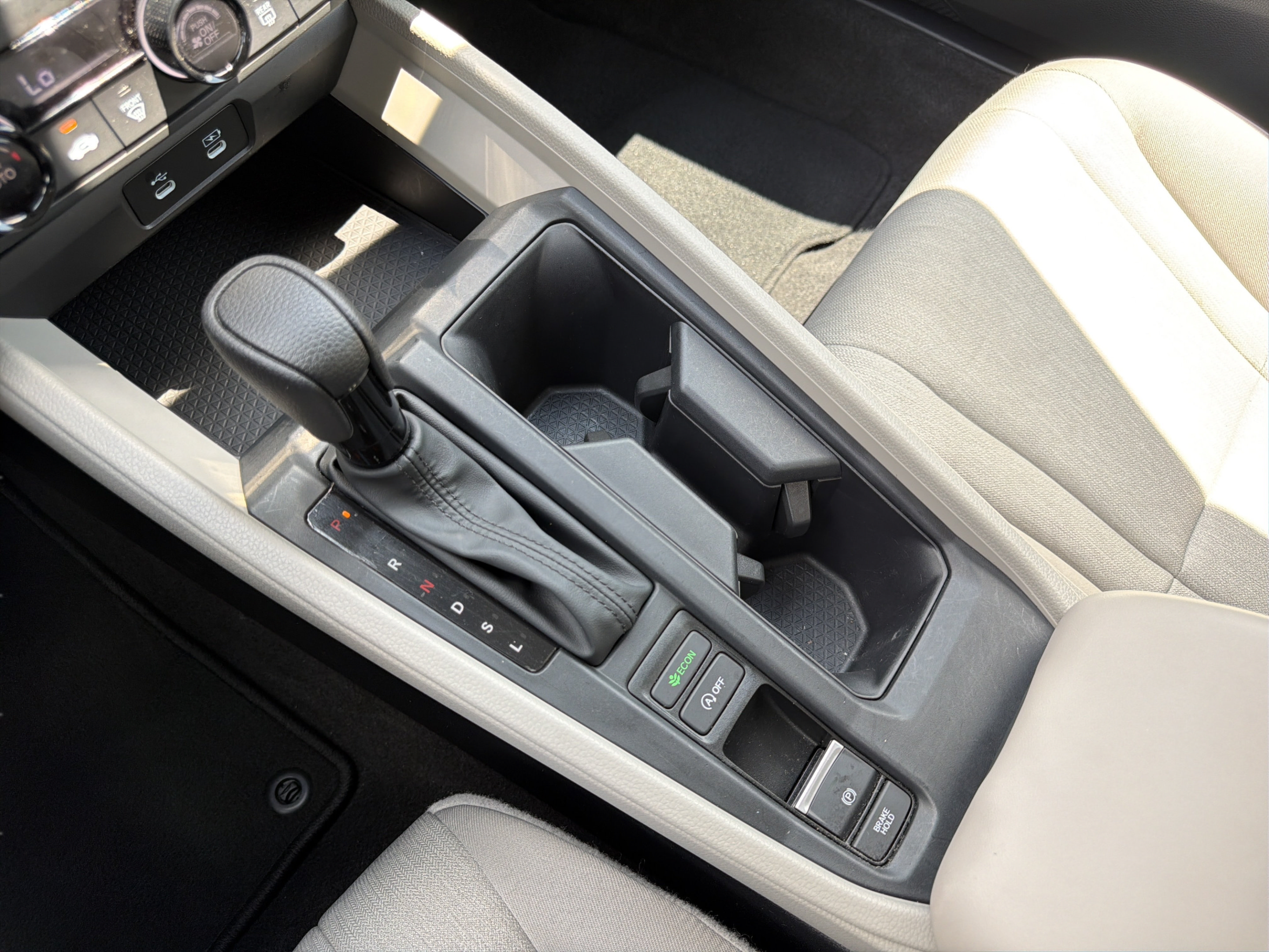 Certified 2025 Honda Accord LX image 11