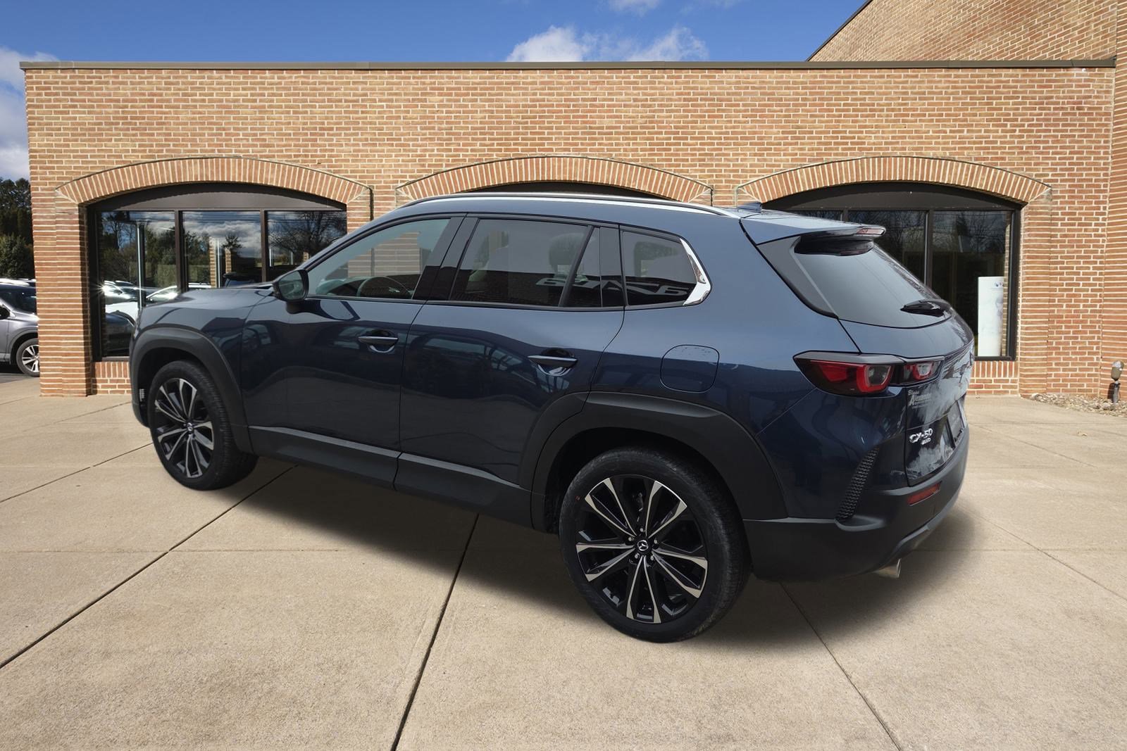 Certified 2025 MAZDA CX-50 AWD 2.5 S w/ Premium Plus Pkg image 6