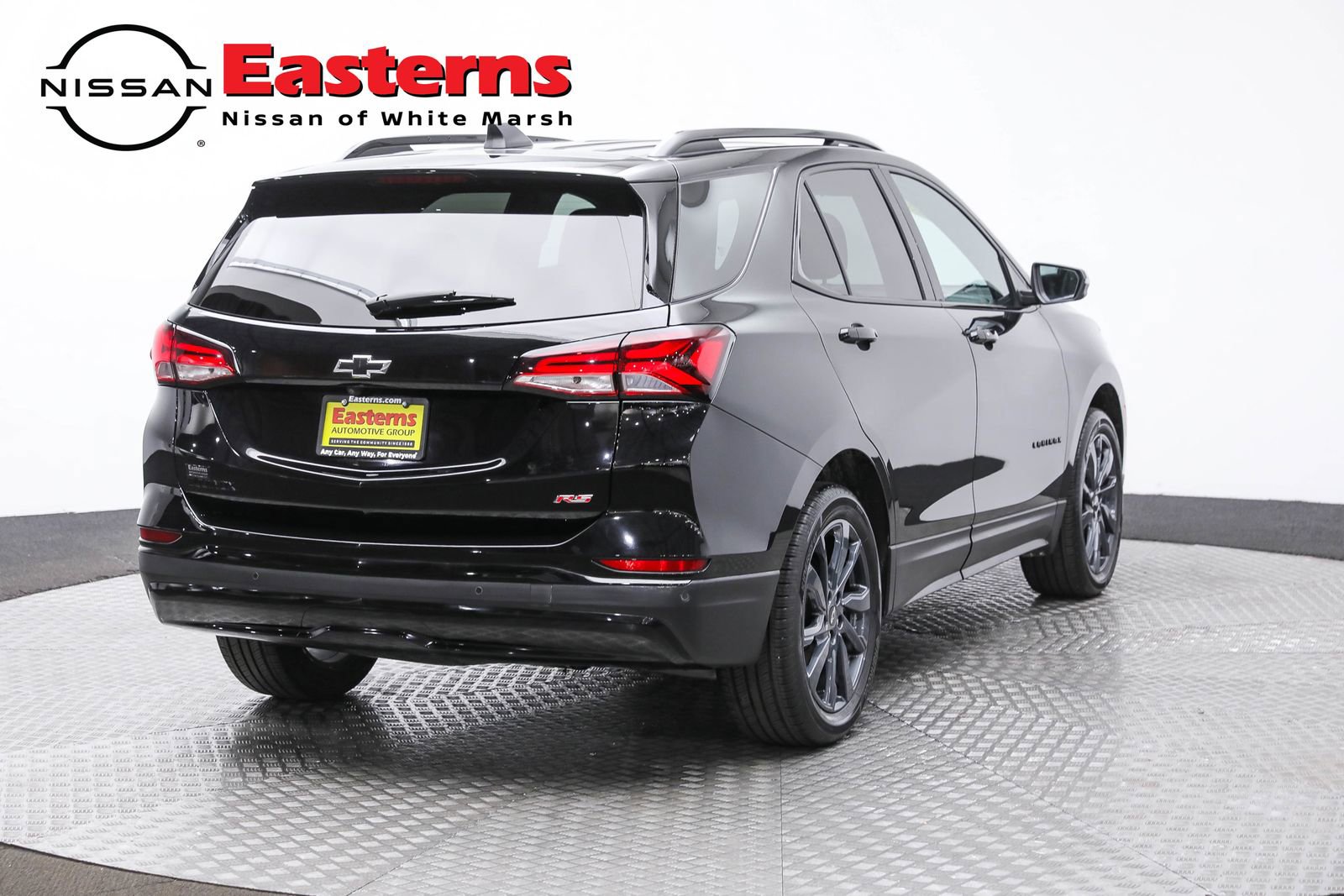 Used 2024 Chevrolet Equinox RS FWD image 5