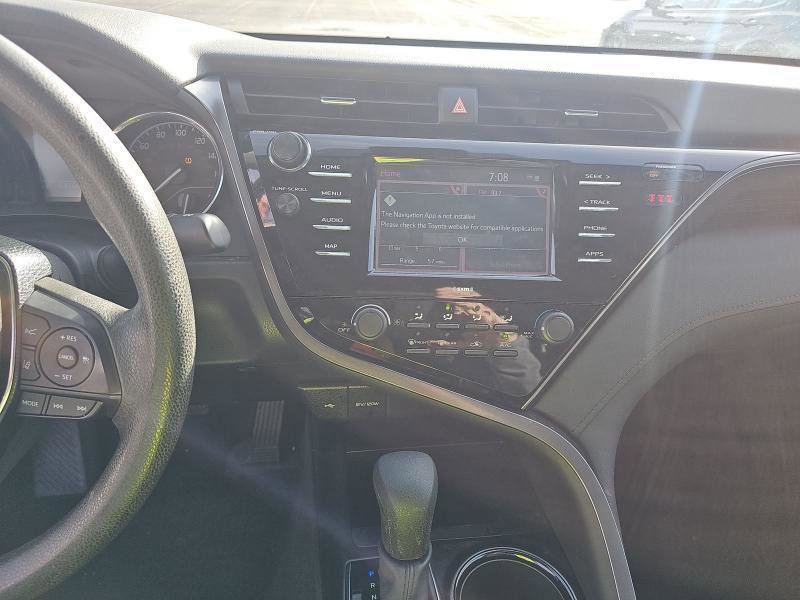 Used 2020 Toyota Camry LE image 11