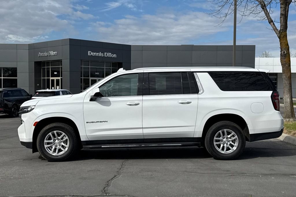 Used 2024 Chevrolet Suburban LT AWD/4WD image 7