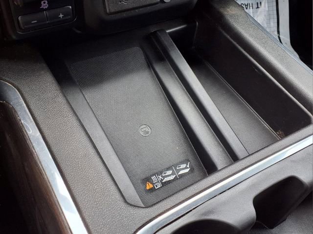 Used 2020 Chevrolet Silverado 1500 LTZ AWD/4WD image 12