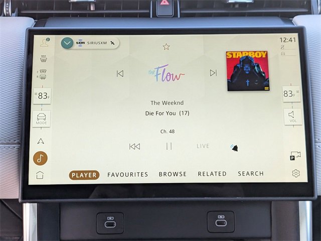 Used 2024 Land Rover Discovery Sport Dynamic SE image 23