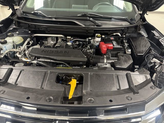 Used 2024 Nissan Rogue S image 33