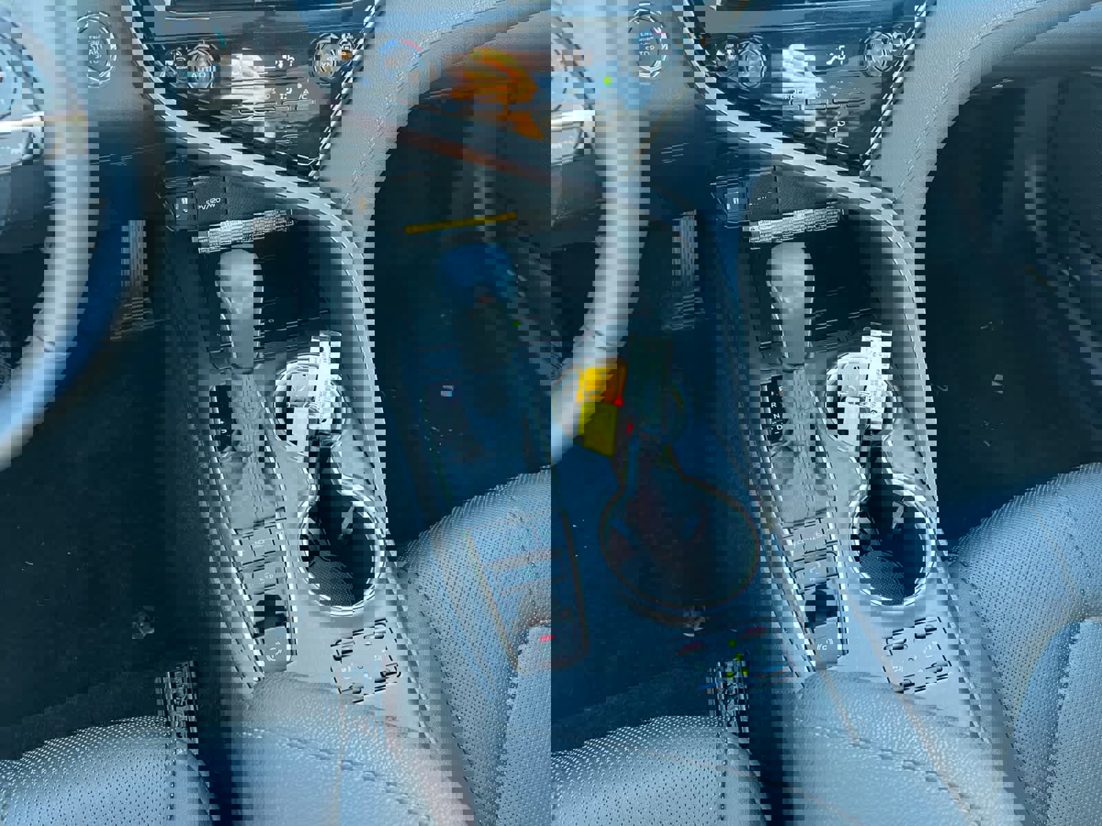 Used 2021 Toyota Camry XLE w/ Navigation Package image 14