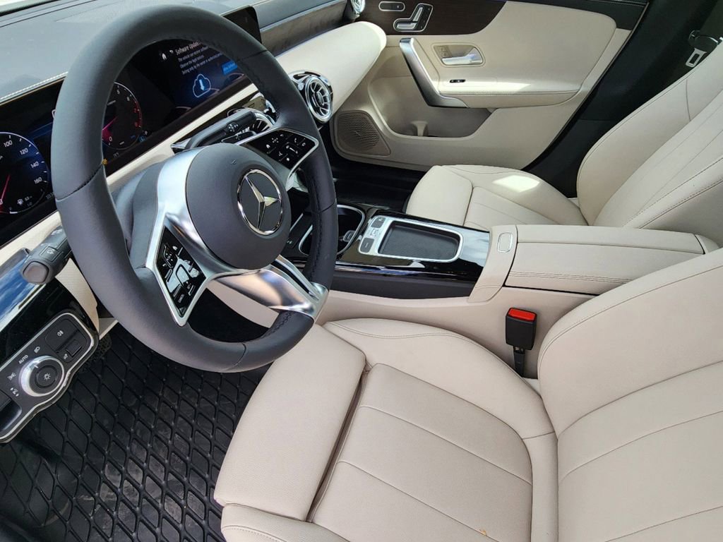 New 2025 Mercedes-Benz CLA 250 4MATIC image 11