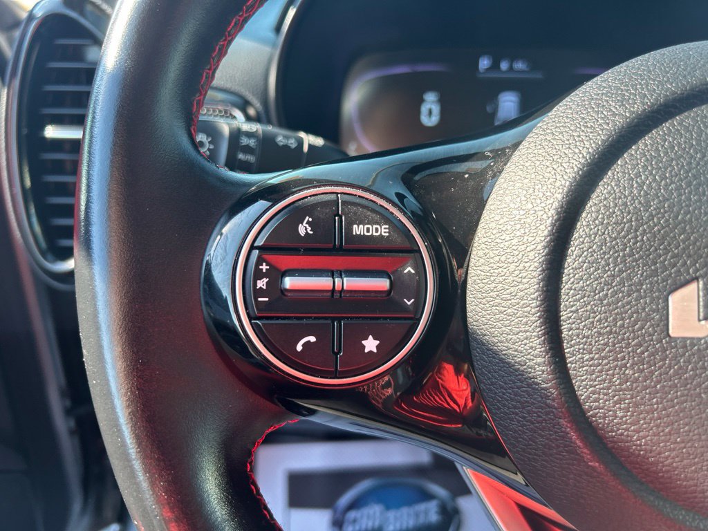Used 2023 Kia Soul GT-Line FWD image 18