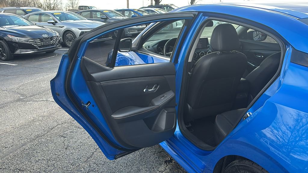 Used 2020 Nissan Sentra SR w/ Premium Package image 28