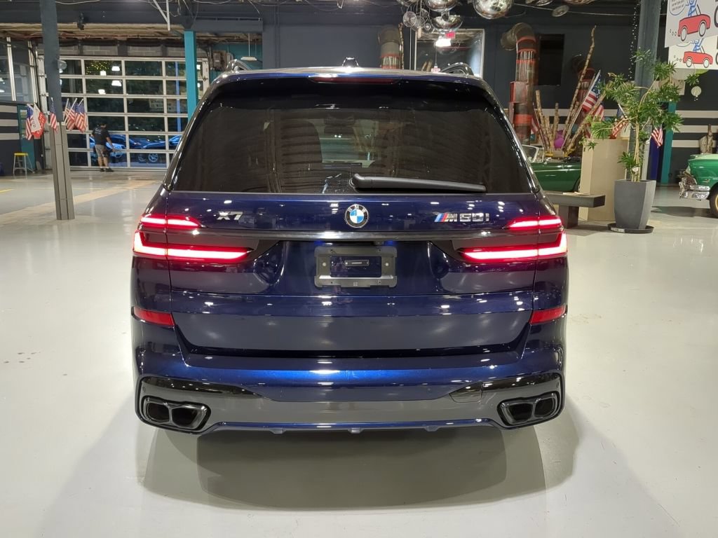 Certified 2025 BMW X7 M60i AWD/4WD image 10