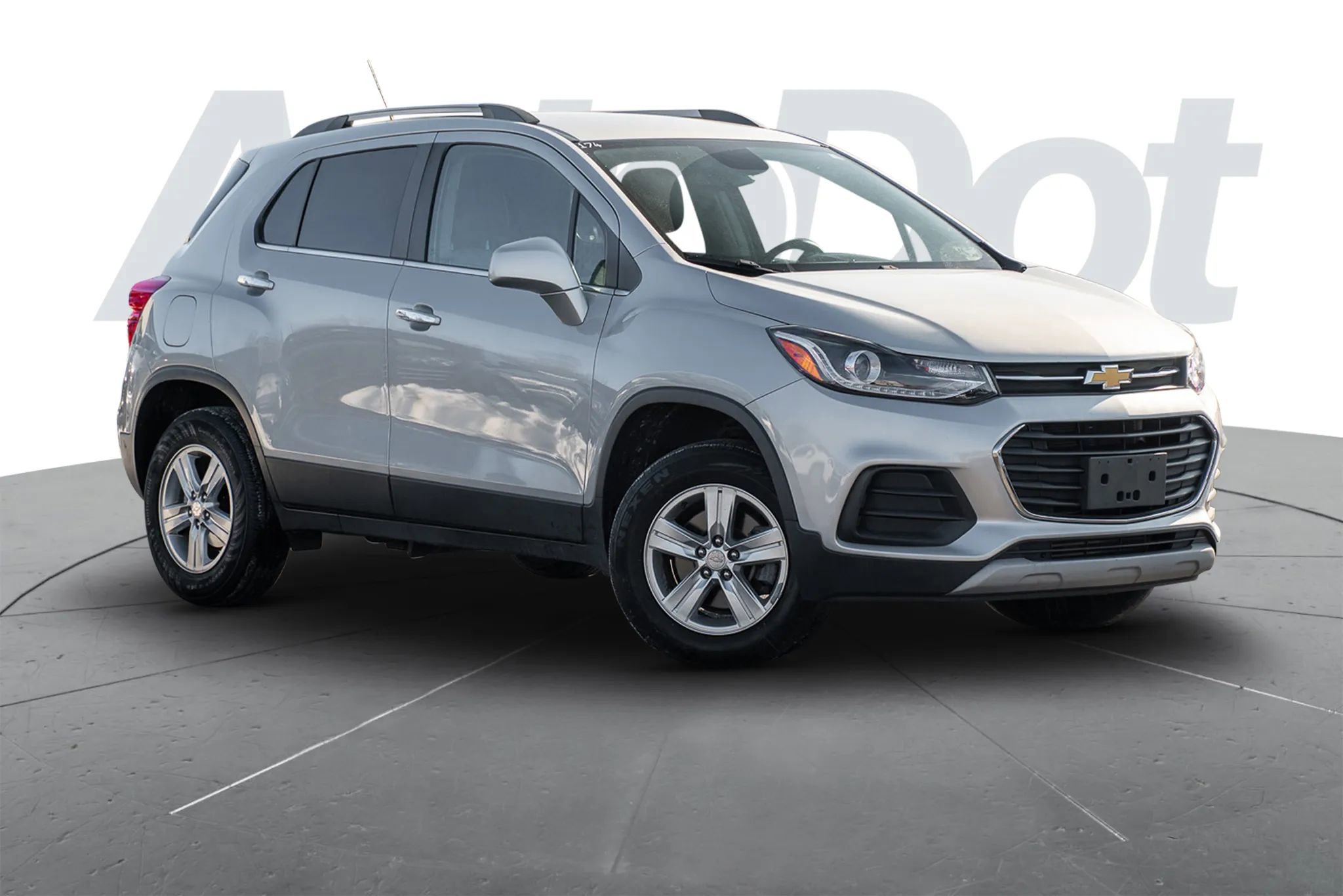 Used 2018 Chevrolet Trax LT w/ LT Convenience Package image 1
