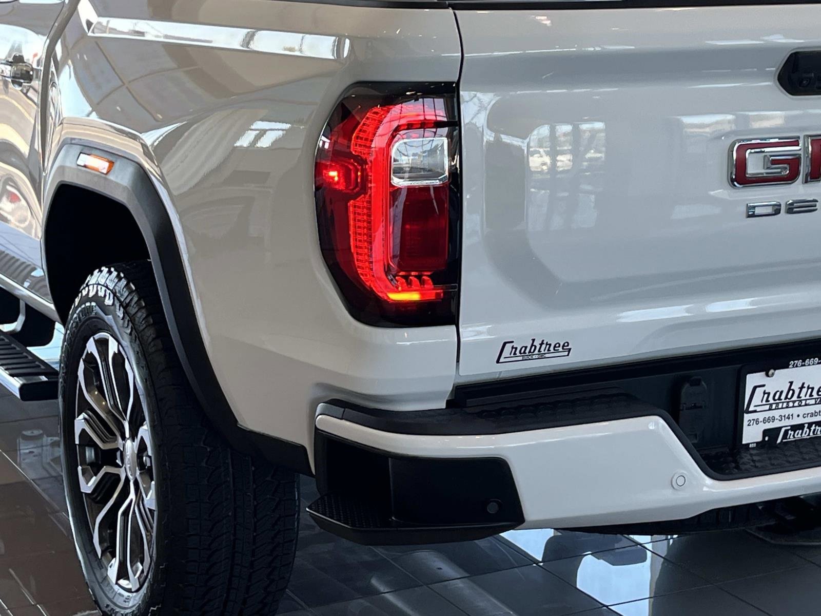 New 2026 GMC Canyon Denali image 5