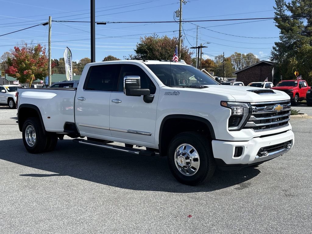 New 2026 Chevrolet Silverado 3500 High Country image 2