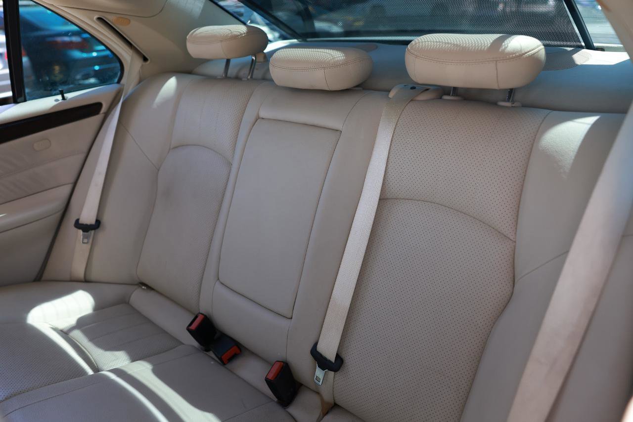 Used 2005 Mercedes-Benz C 320 C320 4DR SEDAN w/ Sunroof Pkg image 8