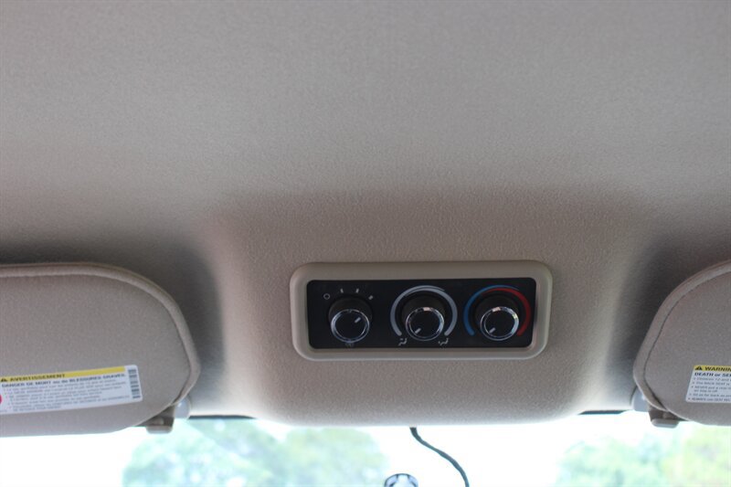Used 2025 Chevrolet Express 3500 LS RWD image 17