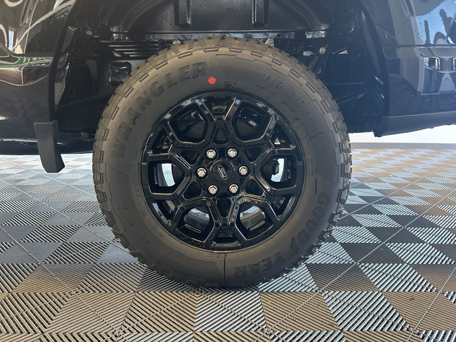 New 2025 Ford F150 XLT w/ Equipment Group 302A MID image 8