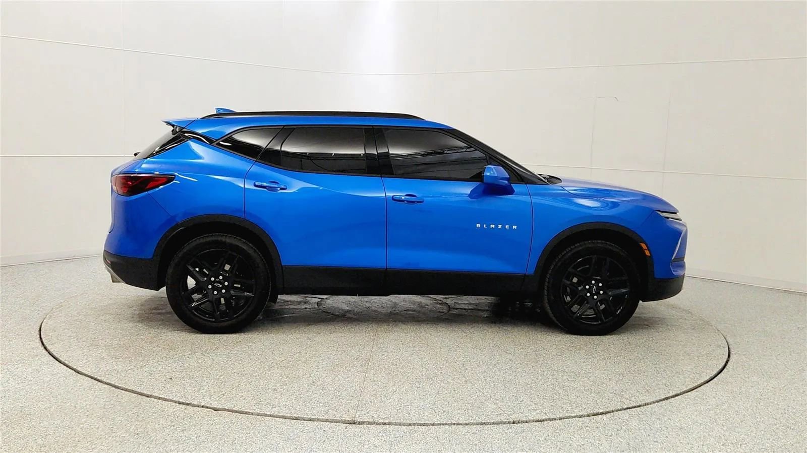 Used 2024 Chevrolet Blazer LT w/ Convenience Package image 8