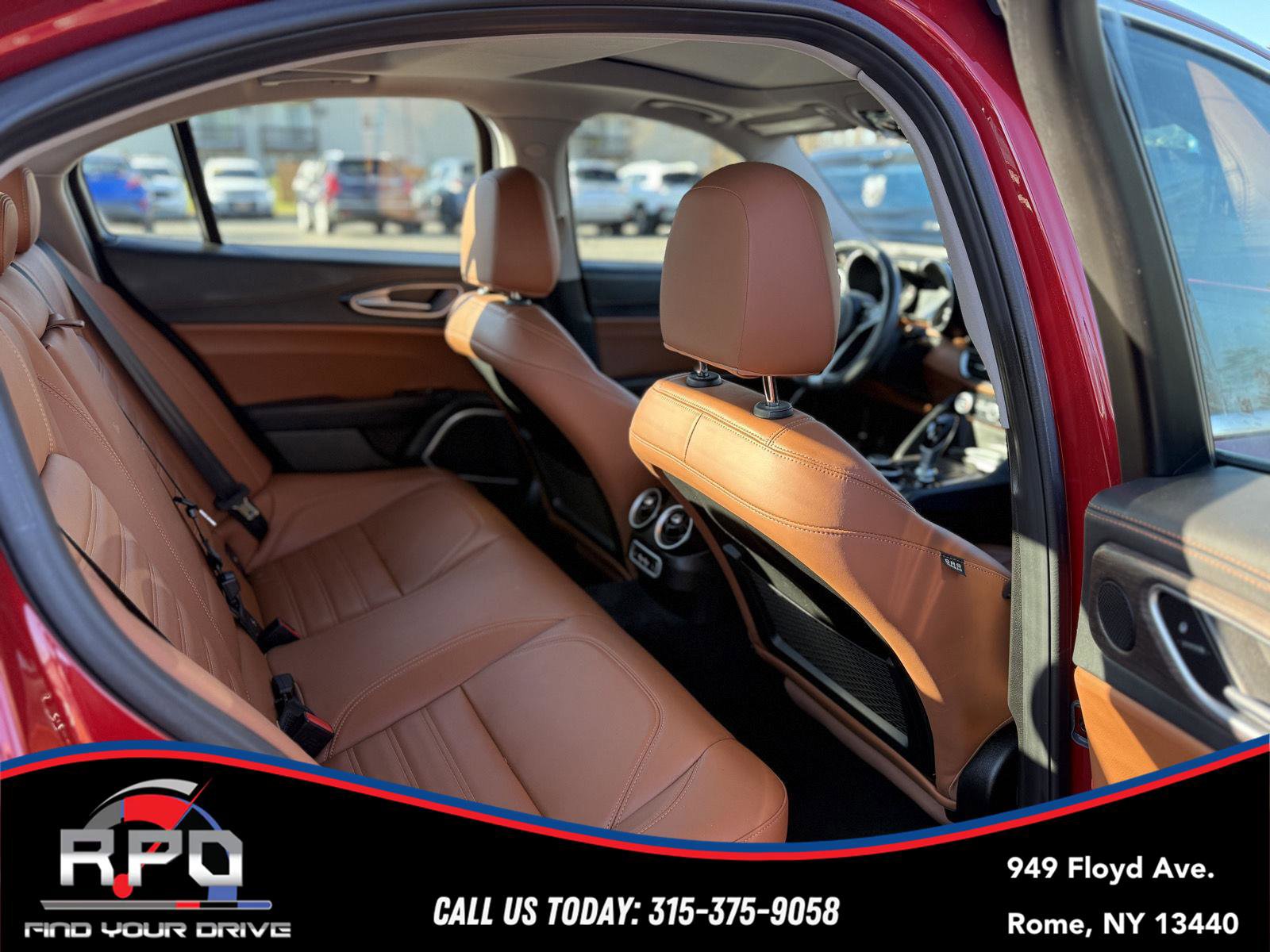 Used 2019 Alfa Romeo Giulia Ti w/ Quick Order Package 22X Lusso image 19