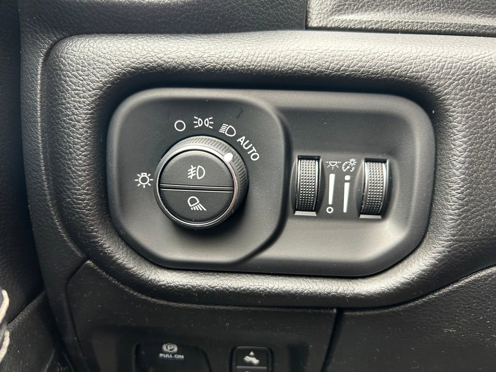 Certified 2022 RAM 1500 Laramie image 21